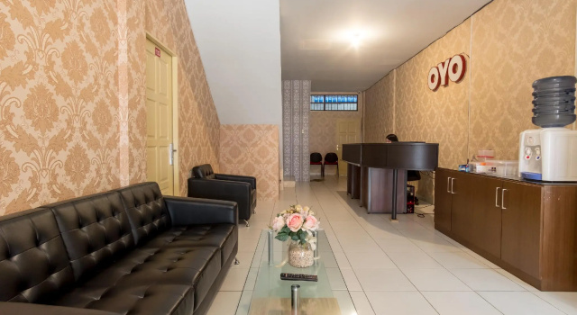 OYO 359 Executive Inn, Rezervovat Hotel Hotely v Medan s parkováním, Parkování