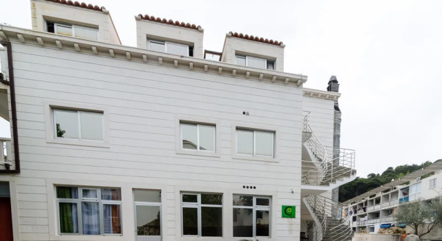Cocoon Hostel
