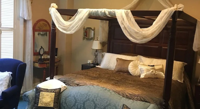 Двухместный люкс Page House Bed and Breakfast