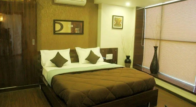 Hotel S S Inn, Réserver Hôtel Rajkot Gujarat