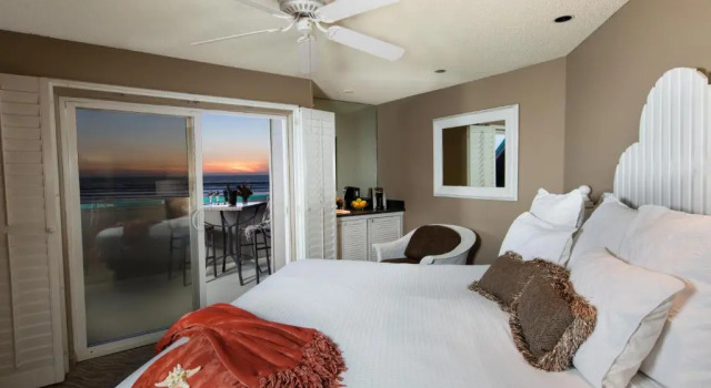Двухместный номер Deluxe с видом на океан SeaVenture Beach Hotel