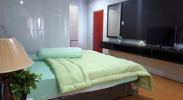 Двухместный номер Deluxe Nasional Hotel