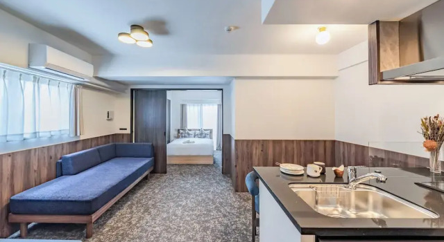 Трёхместный номер Standard с балконом Apartment Hotel 11 Abeno