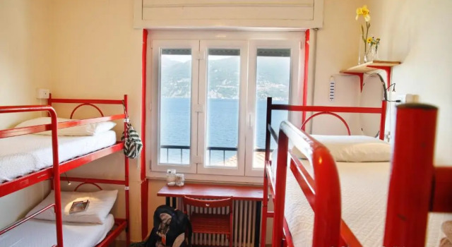 Bed in Dorm Lake Como Hostel