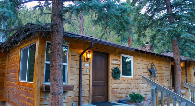 Номер Luxury The Inn on Fall River & Fall River Cabins