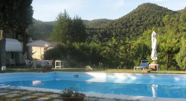 Casale Angeli in Narni, Book Hotel Hoteller i Narni med pool, Swimmingpool