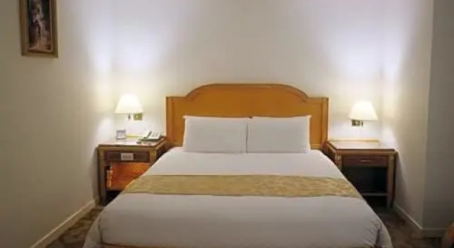 Номер Executive Golden China Hotel