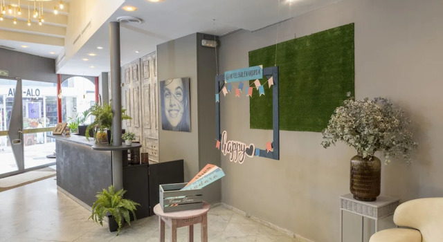 Hotel Bulevard, Забронировать Отель Отели Жирона с завтраком, Завтраки