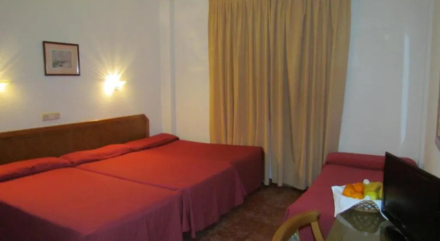 Семейный номер Standard Complejo Hotelero Saga