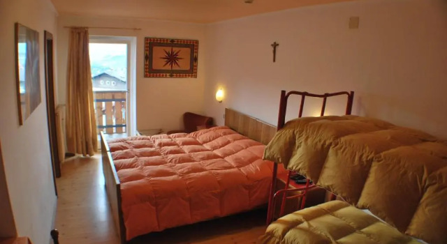 Четырёхместный номер Standard с балконом Albergo Lucia