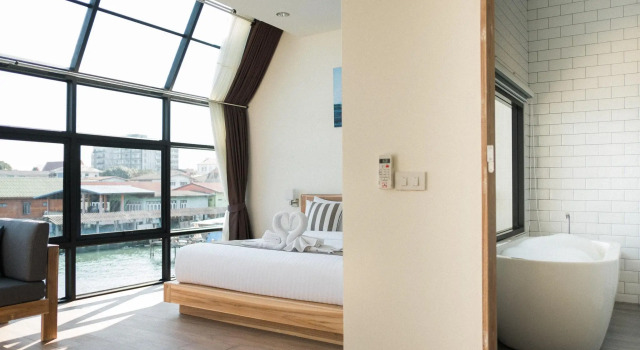 Номер Deluxe Baan Tah On The Sea