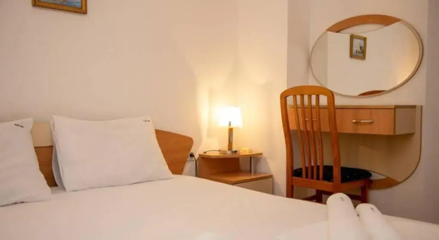 Convenient 1-Bedroom Flat next to Harmanite Beach, Buchen Sie Hotel Sozopol Oblast Burgas