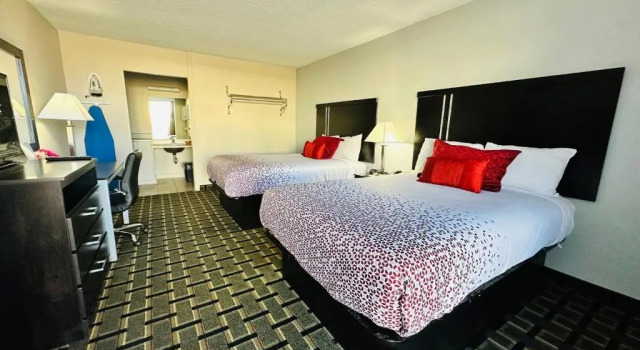 Четырёхместный номер Standard Econo Lodge Clemson - University Area