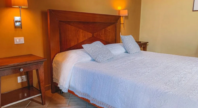 Agriturismo Terrerosse di Massadita, Varaa Lomakoti Hotellit Pollino pysäköinnillä, Pysäköinti