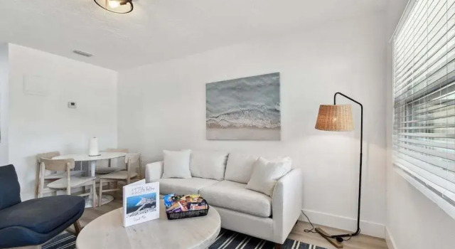 Апартаменты 117 127th Ave E Unit 6