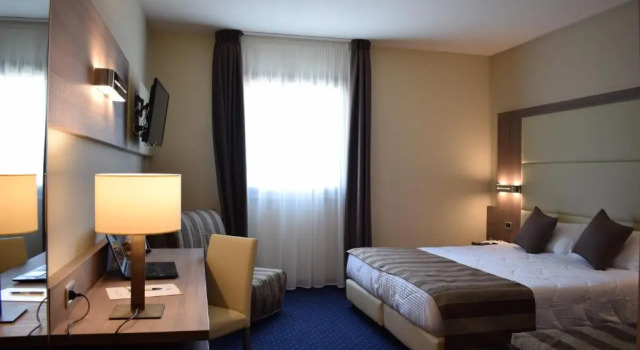 Трёхместный номер Standard Roma Domus Hotel