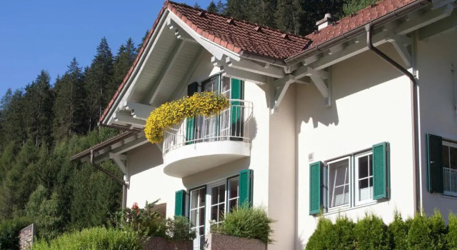Chalet Claudia, Rezerwuj Chalet Hotele w Tyrol z parkingiem, Parking