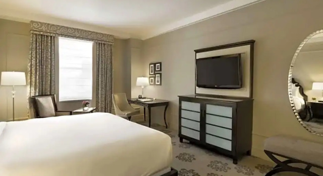 Номер Standard Fairmont Hotel Vancouver