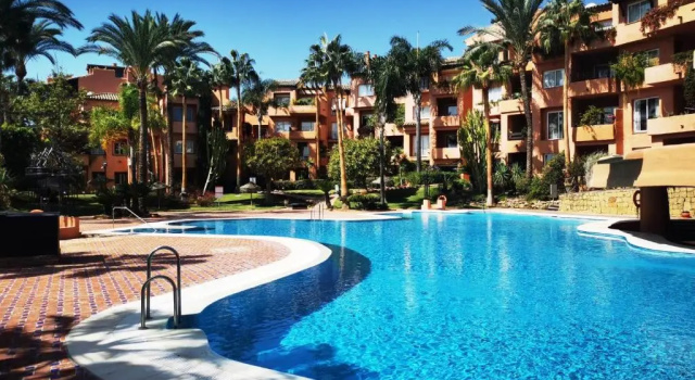 Апартаменты Beautiful Penthouse apartment on Golden mile, near beach