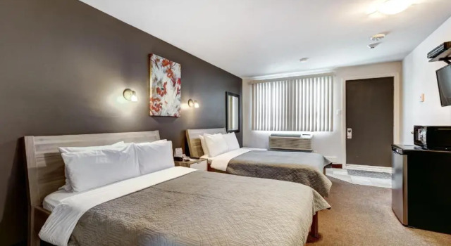 Четырёхместный номер Standard Auberge St. Jacques