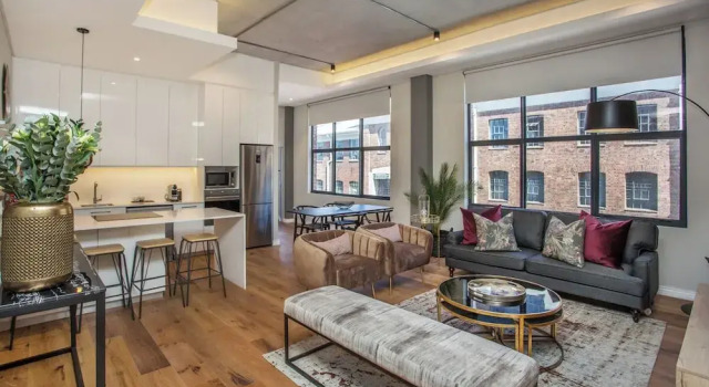 Апартаменты Executive The Docklands Executive Apartment