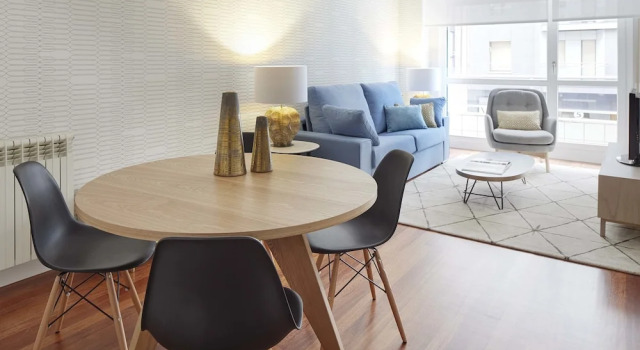 Nafarroa Plaza By Feelfree Rentals, Rezerwuj Hotel Hotele w Baskonia z parkingiem, Parking