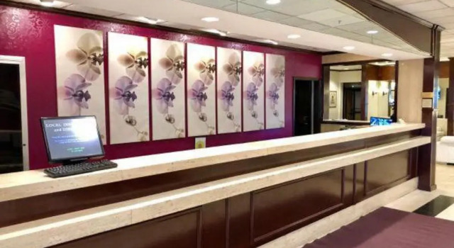 Номер Economy Edison Hotel