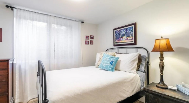 Newly Renovated 1BR Apt 1886, Varaa Hotelli Toronto 