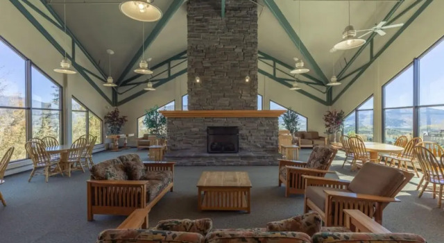 Апартаменты с 2 комнатами с балконом Treehouse #301, Building A by Summit County Mountain Retreats