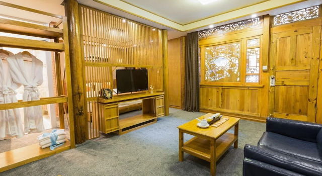 Номер Deluxe Floral Hotel Lijiang Flower Four Seasons