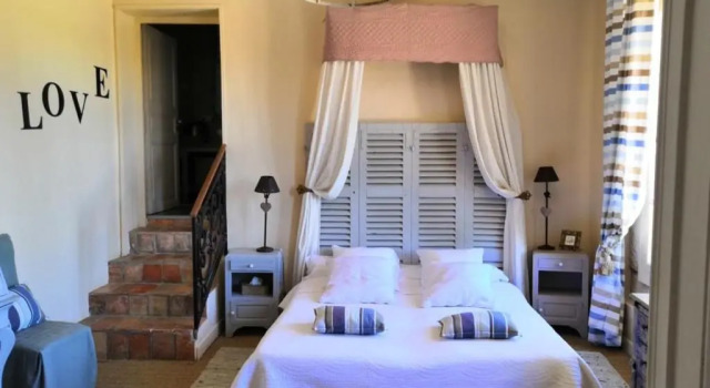 Номер Standard Chambre dHôtes au Domaine du Soleil Couchant
