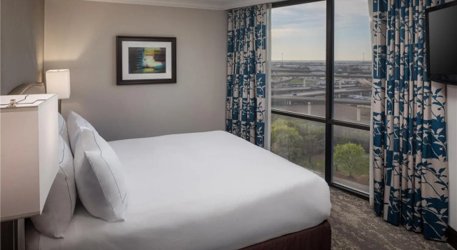 Двухместный полулюкс Hilton Arlington