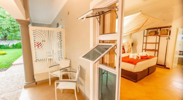 Номер Deluxe PheZulu Guest Lodge