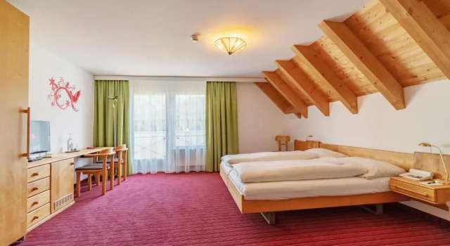 Camera doppia Deluxe con balcone Typically Swiss Hotel Altana
