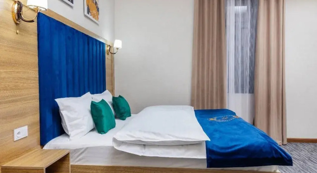 Royal Sebzor Hotel, Reservar Hotel Hotéis de 4 estrelas em Tashkent, 4*