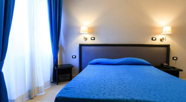 Hotel Cesare Augusto, Buchen Sie Hotel Fuorigrotta Neapel