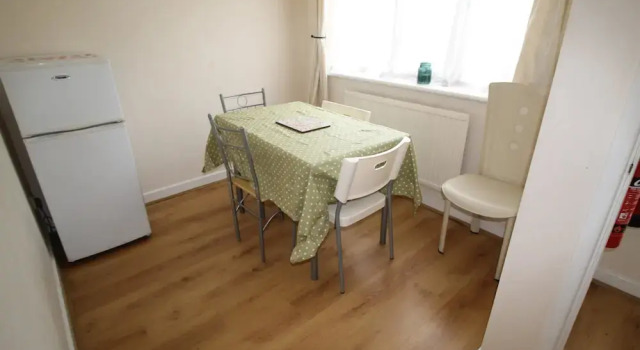 26 Merthyr Road, Đặt Khách sạn Cardiff Cardiff
