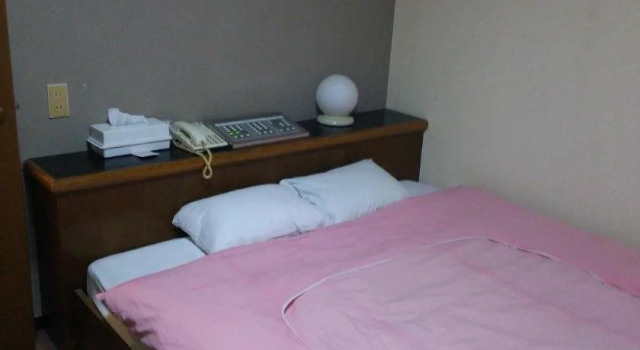 Hotel Bell House, Buchen Sie Hotel Urawa Ward 