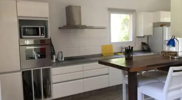 Costa Esmeralda Residencial 1, Забронировать Отель Пинамар 