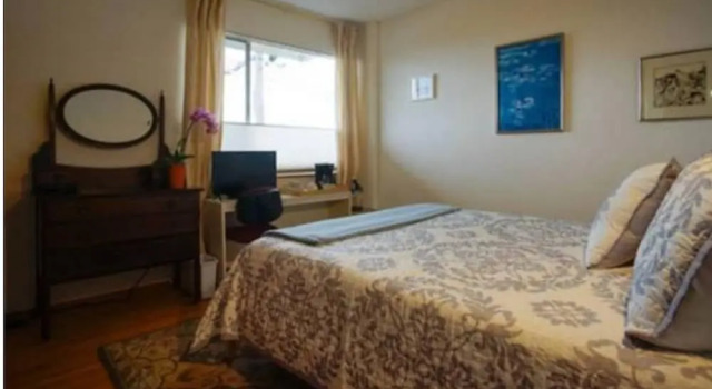 Albany Hill Apartment