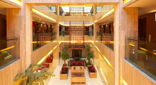 Floral Hotel Shangri-la Budange