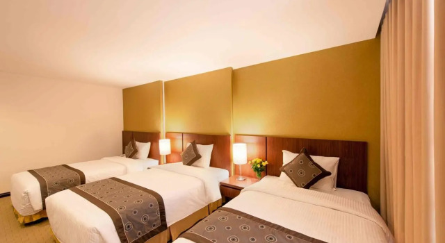 Трёхместный номер Deluxe Muong Thanh Luxury Buon Ma Thuot Hotel