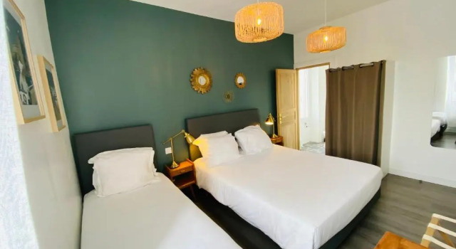 Трёхместный номер Standard Hotel Saint-Michel