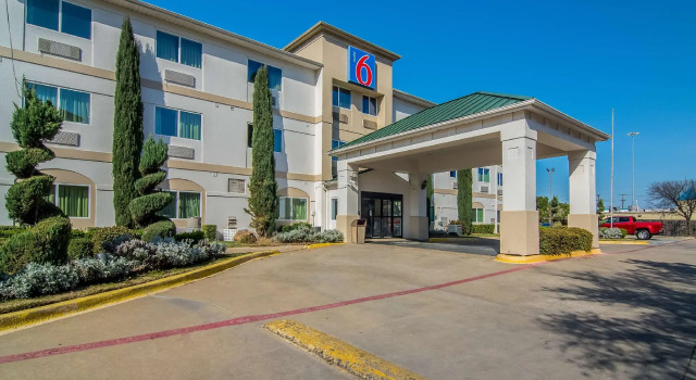 Motel 6 Dallas, TX - North - Richardson