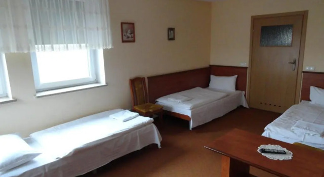 Трёхместный номер Hotel Wielkopolanka
