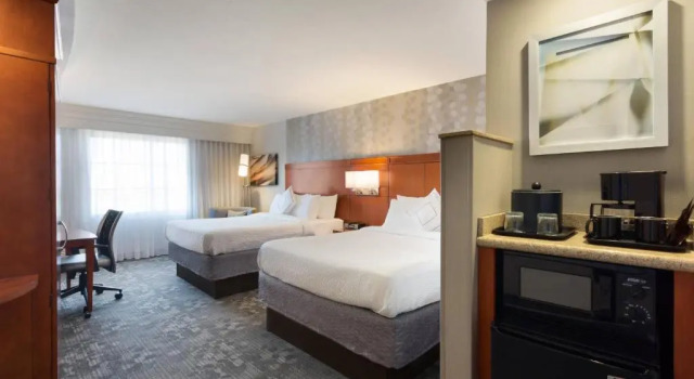 Четырёхместный номер Standard Courtyard by Marriott Oklahoma City North/Quail Springs