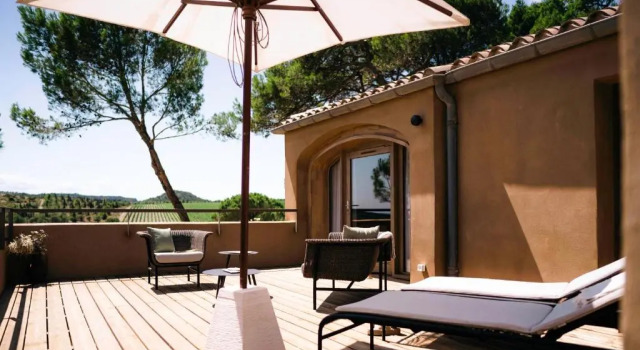 Полулюкс Château LHospitalet Wine Resort Beach & Spa
