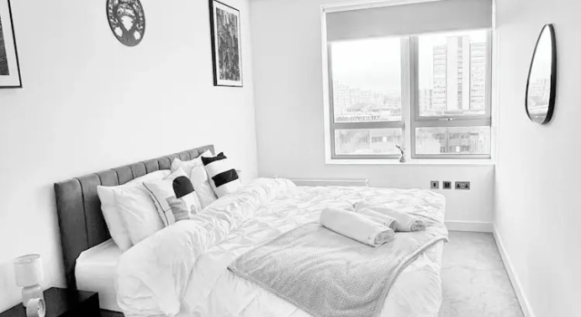Perfect Stay for Contractors & Families - Sleeps 7, Varaa Huoneisto Asunnot kohteessa Merseyside, Huoneisto