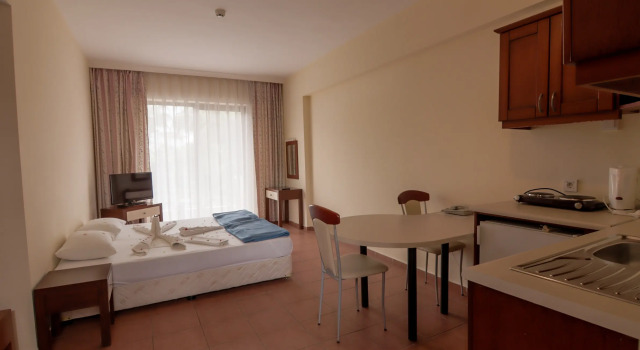 Lemas Suite Hotel, Rezerwuj Hotel Hotele w Side Coast z basenem, Basen