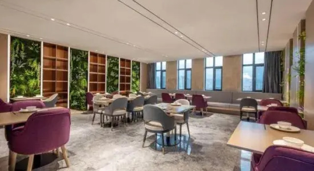 Lavande Hotel (Baoshan Wuzhou International Plaza), Buchen Sie Hotel Hotels in Yunnan mit Parkplatz, Parkplätze